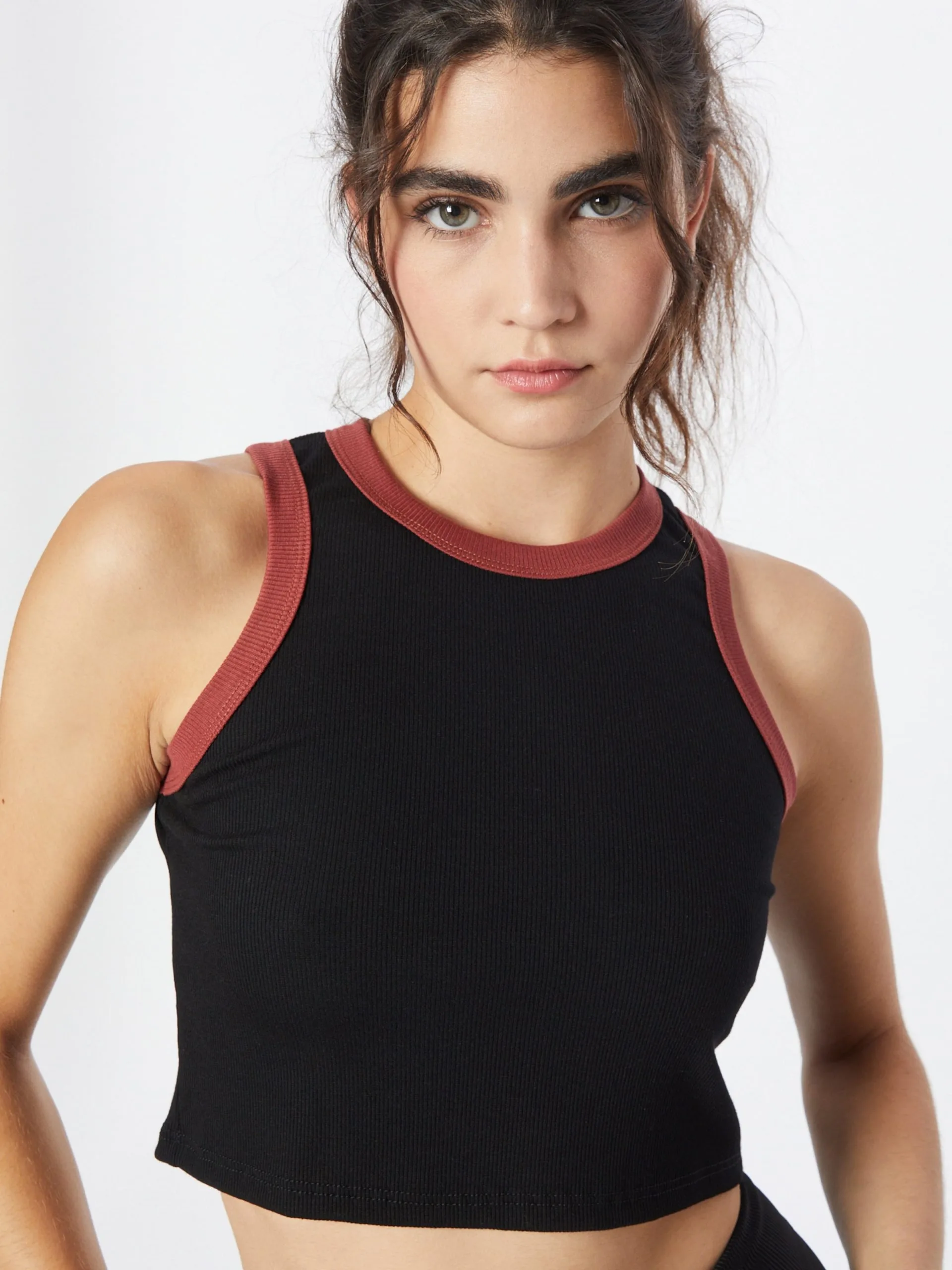 Onzie Sporttops Sporttop Dames Zwart 4 Onzie Sporttops Sporttop Dames Zwart - Afbeelding 2