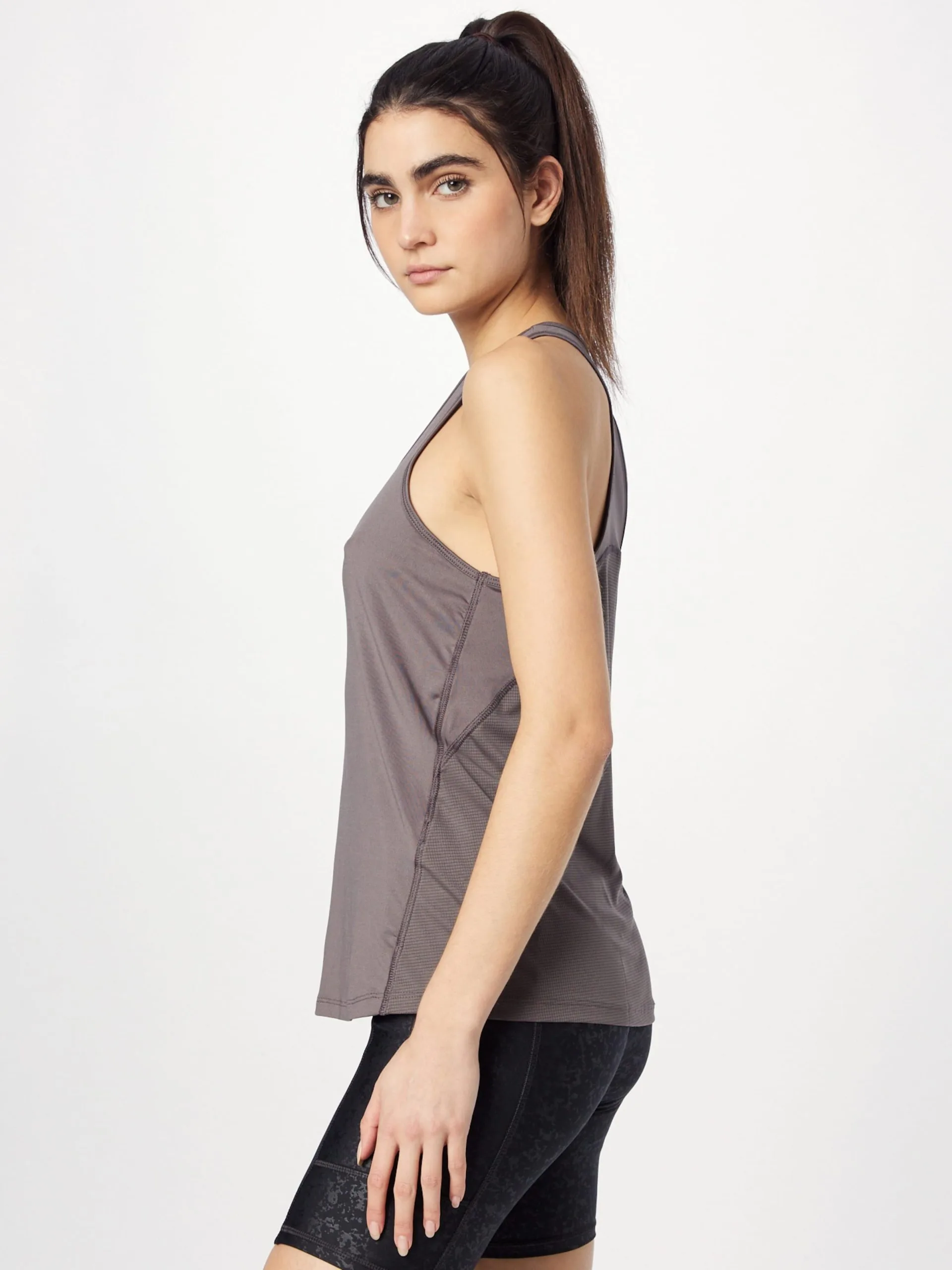 Marika Tops Sporttop RENATA Dames Taupe 4 Marika Tops Sporttop RENATA Dames Taupe - Afbeelding 2