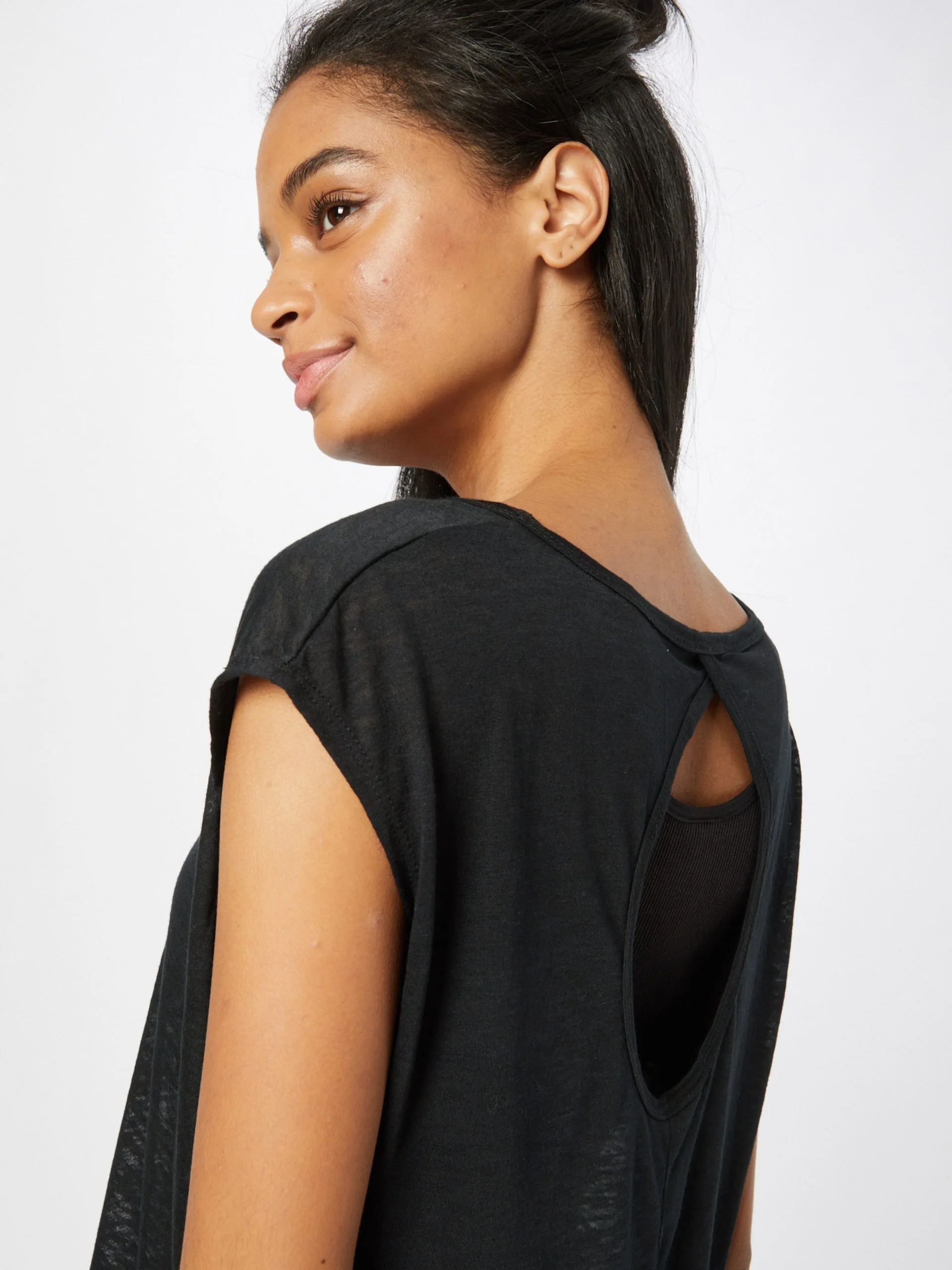 Marika Functionele Shirts Functioneel Shirt DIAMOND Dames Zwart 4 Marika Functionele Shirts Functioneel Shirt DIAMOND Dames Zwart - Afbeelding 2